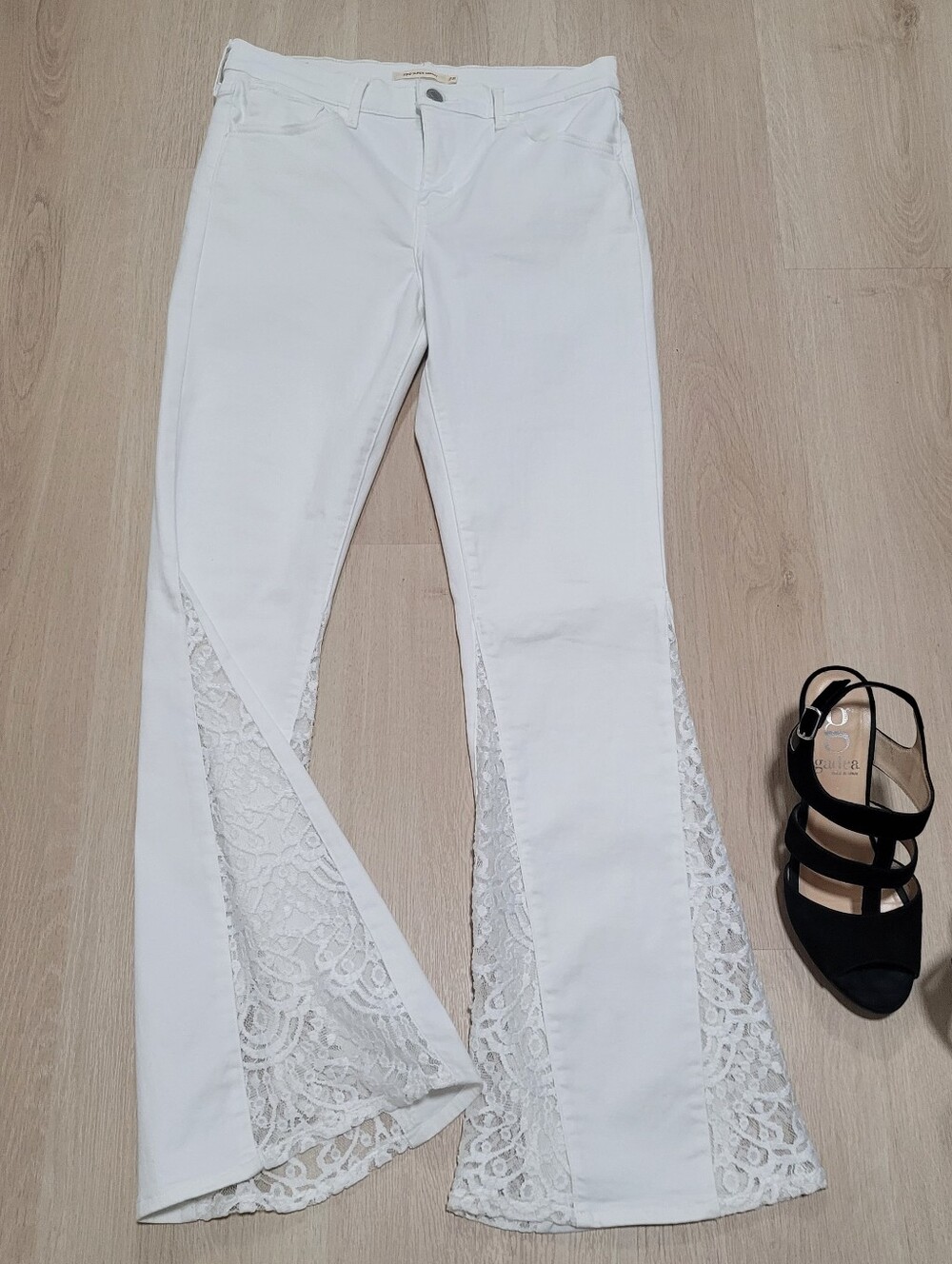 Levi’s Premium Custom Upcycled White Lace Flare Jeans (Size 28)